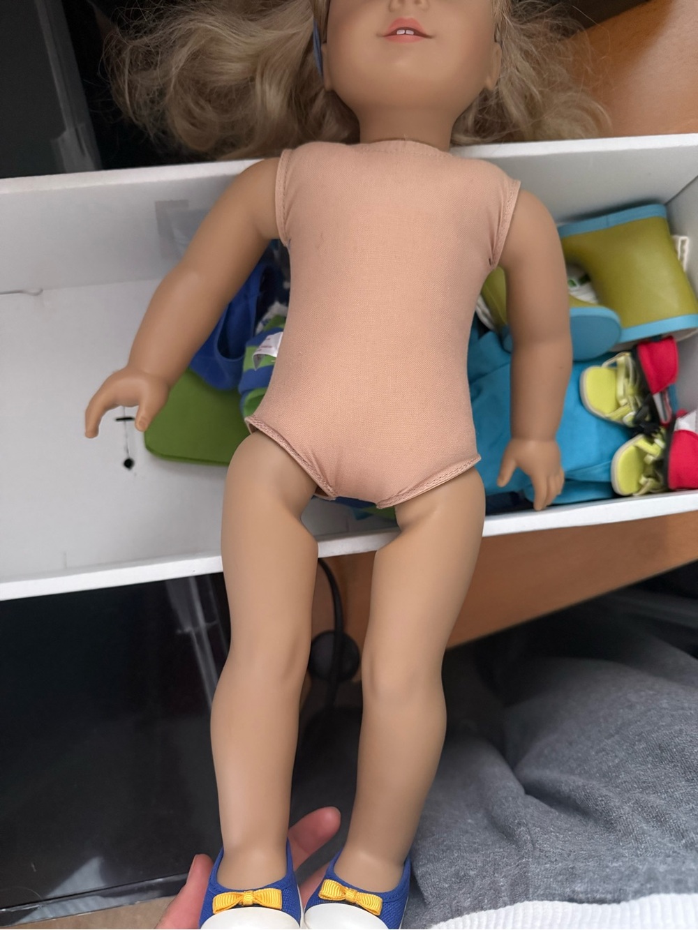 Lanie American Girl Doll - Picture 11 of 12